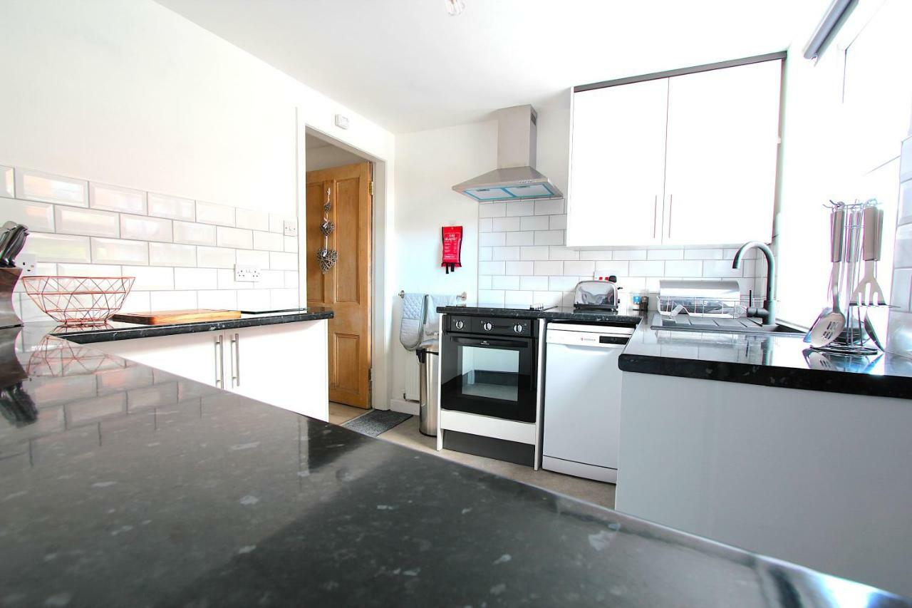 Tarvin House Villa Chester Bagian luar foto